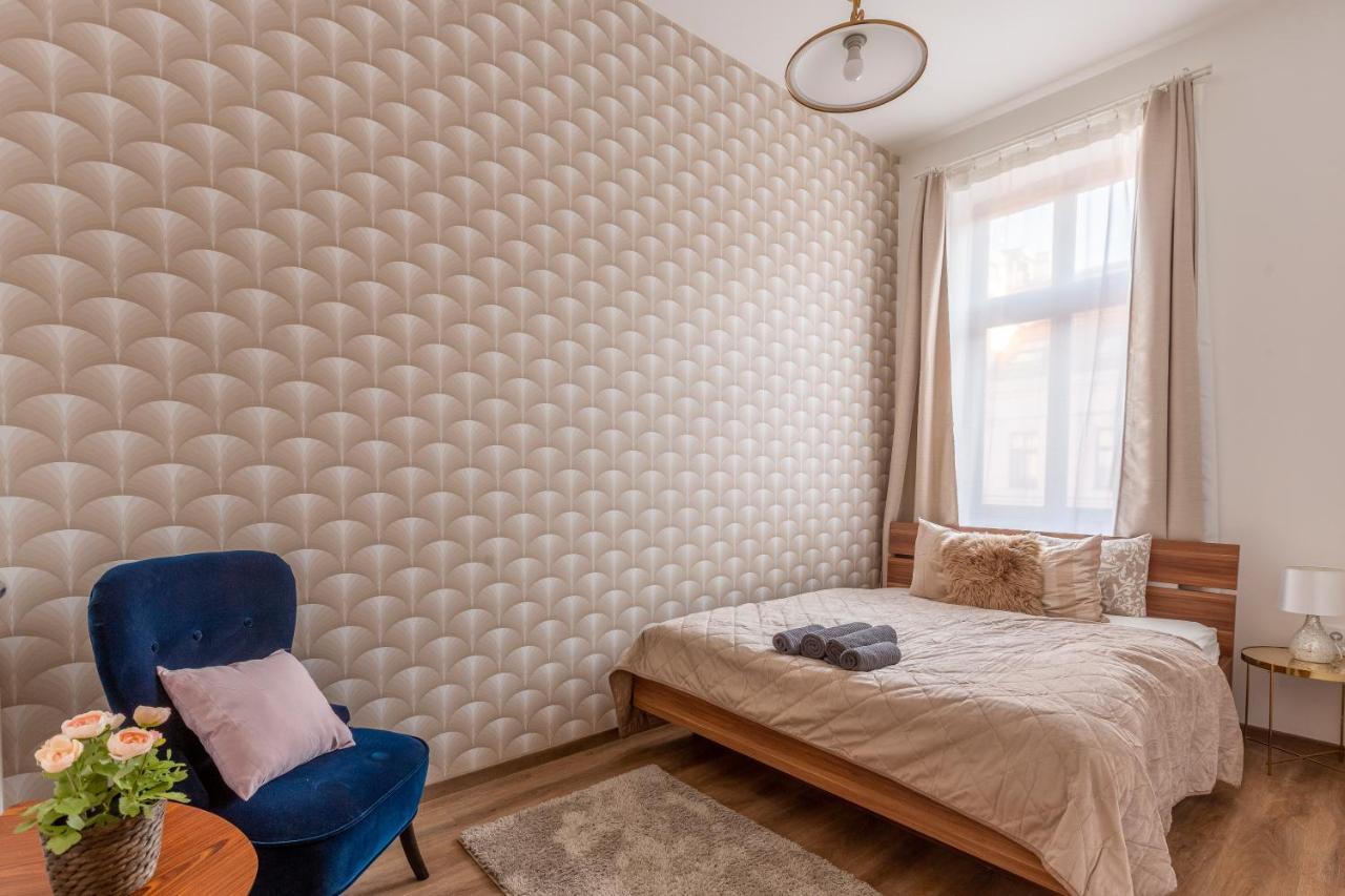 Explore Budapest From A Luxurious Cozy Apartment Exterior foto